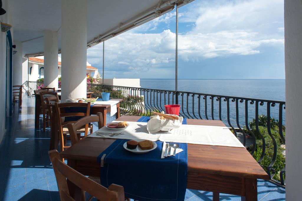 Punta Scario Hotel Malfa (Salina)
